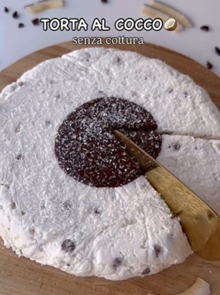 Torta al cocco senza cottura