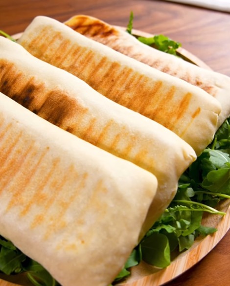 Focaccine ripiene in padella