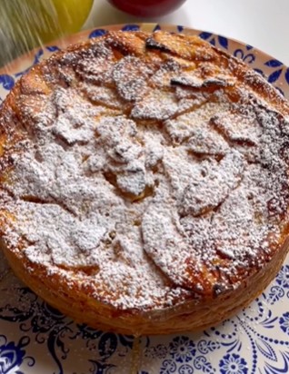 Torta invisibile alle mele e cannella
