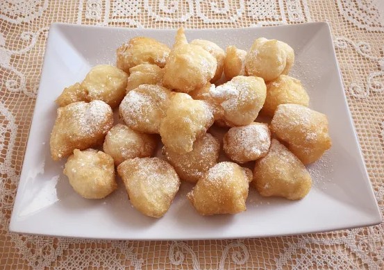 Pettole di Santa Cecilia pugliesi