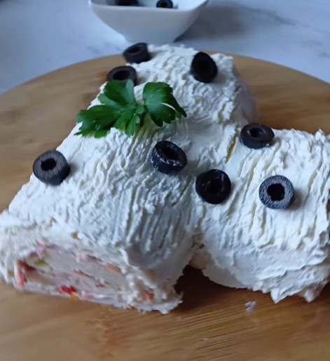 Tronchetto salato di tramezzini