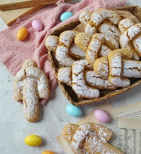 Biscotti “Colombine” pasquali