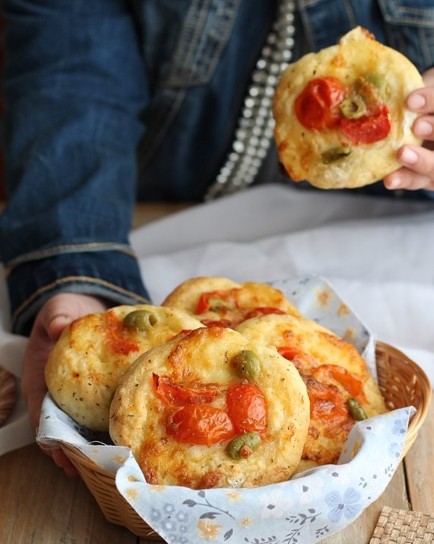 Focaccine morbide al pomodoro